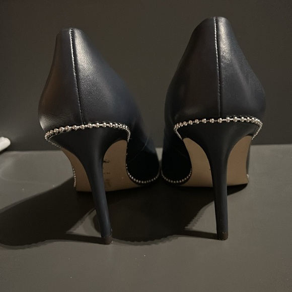 Navy Coach Leather Pumps Size 10 Bead-Trim Heels NWOB - Picture 3 of 4